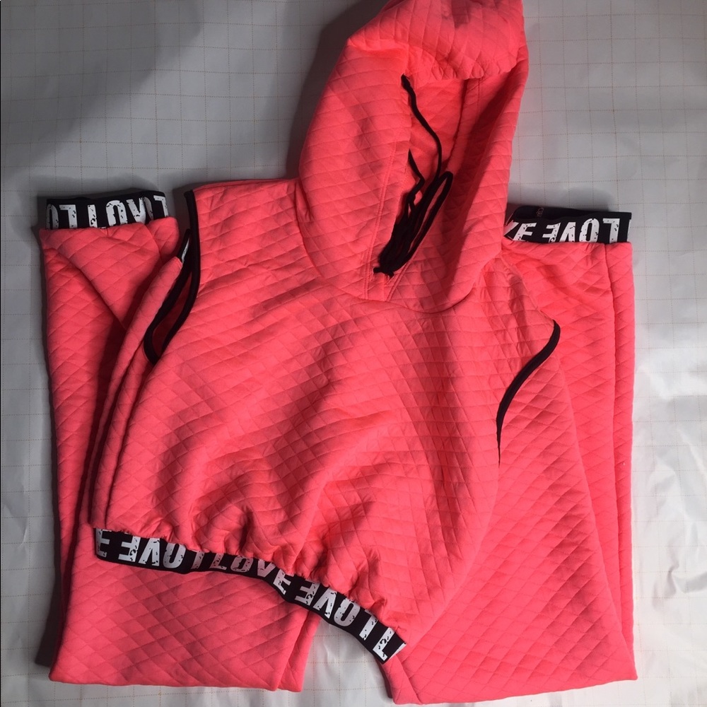 Love Jogger Set